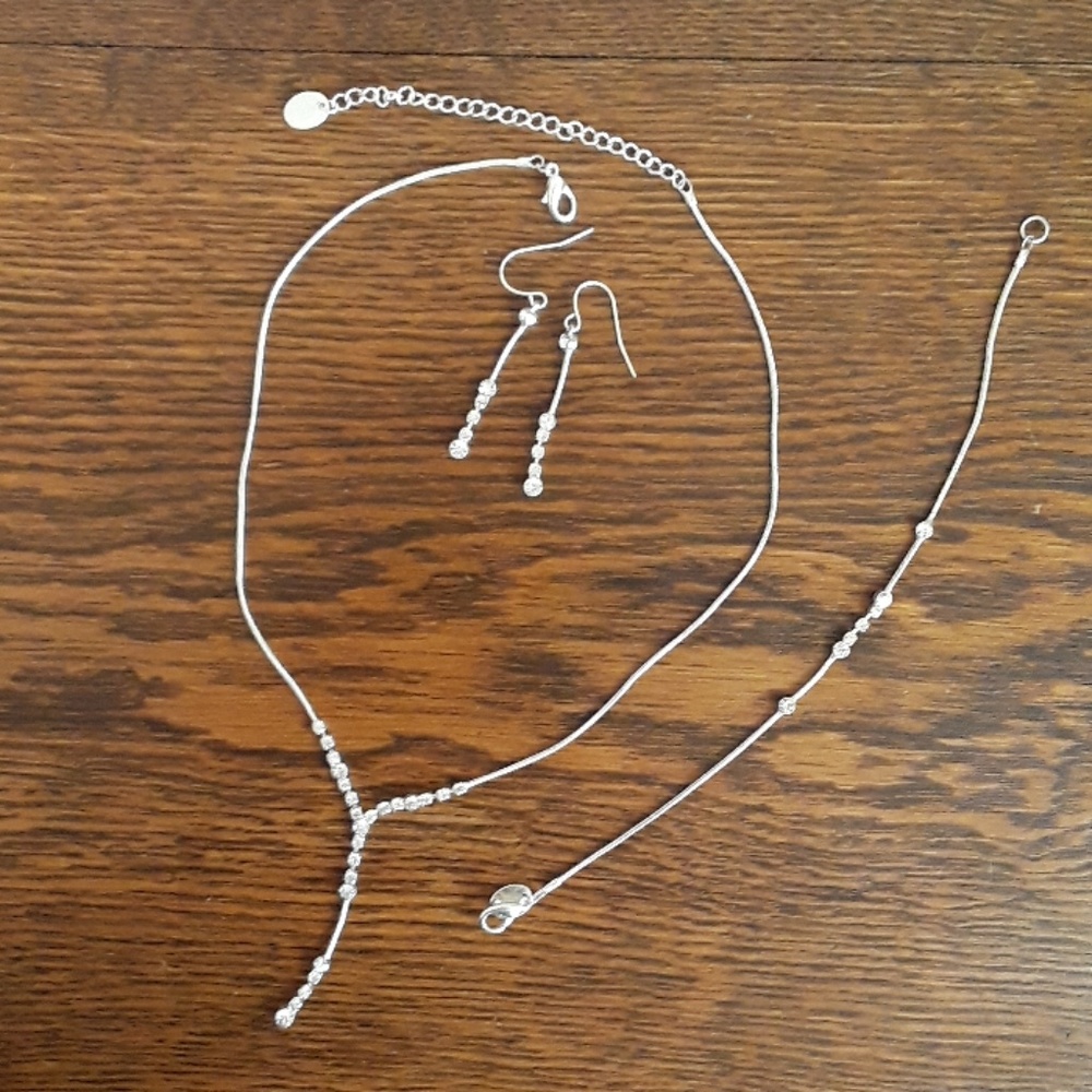Claire's jewelry set